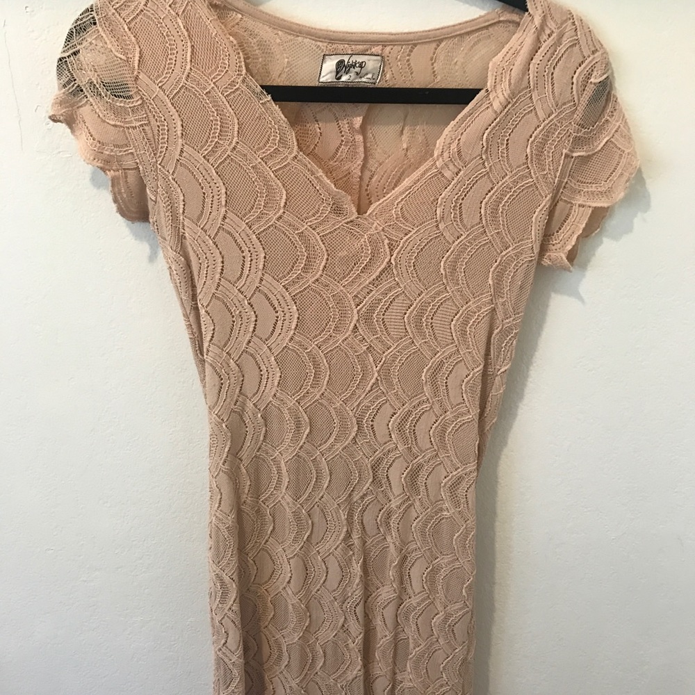 Nightcap pace dress blush size 2